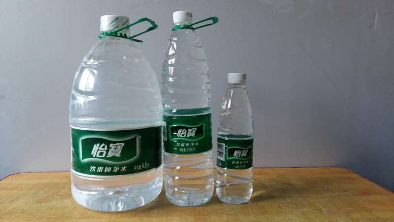 怡宝矿泉水555ml 1.5l  4.5l升